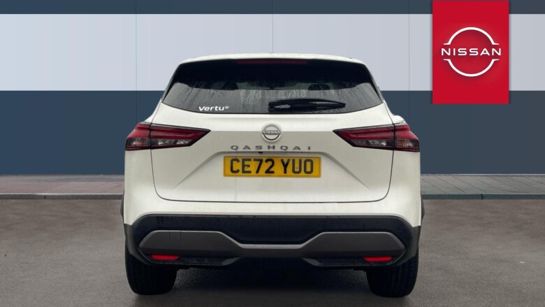 Nissan Qashqai 1.3 DiG-T MH N-Connecta 5dr Petrol Hatchback